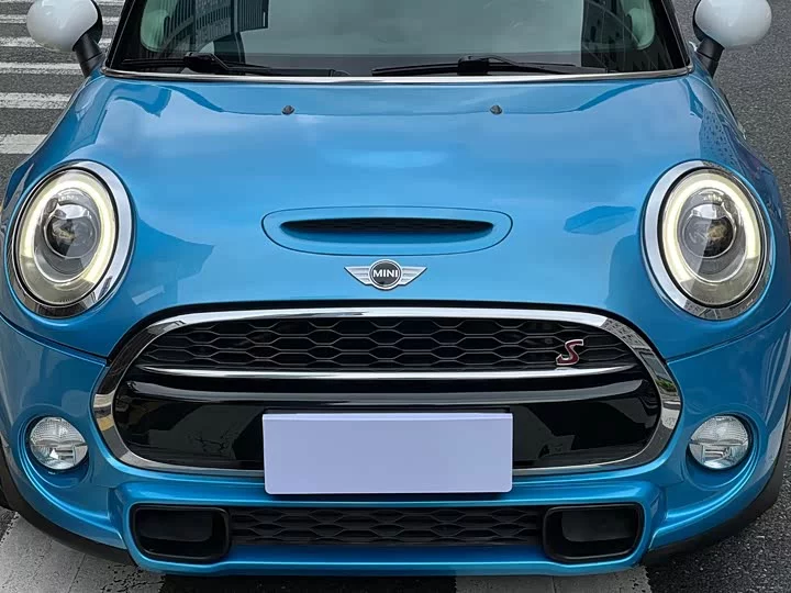 MINI 