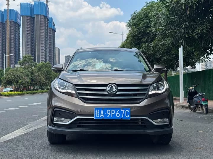 Dongfeng Fengon 580