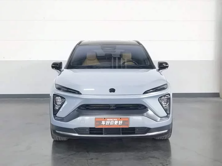 NIO ES6