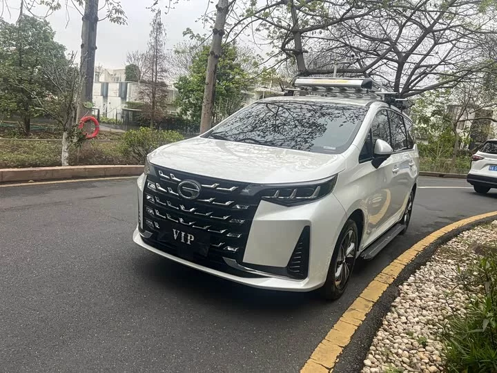 GAC Trumpchi M6