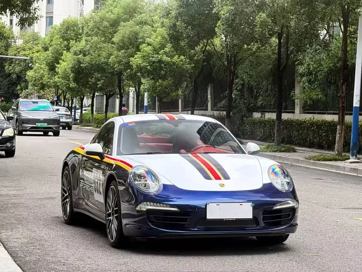 Porsche 911