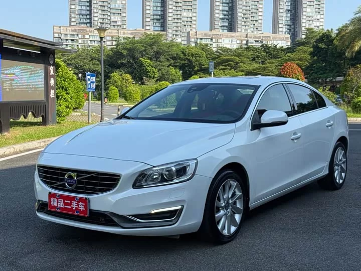 Volvo S60