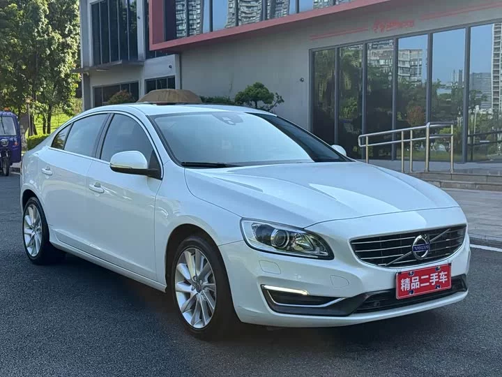 Volvo S60