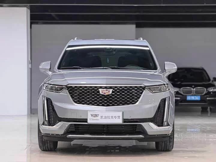 Cadillac XT6