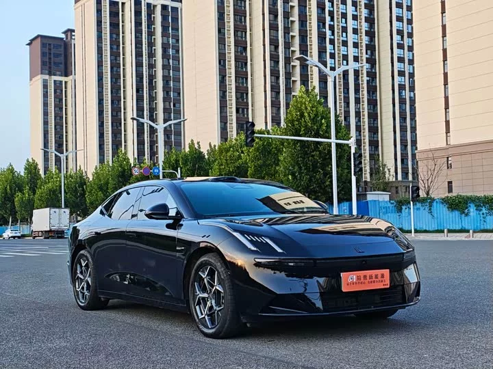 Lynk & Co 10