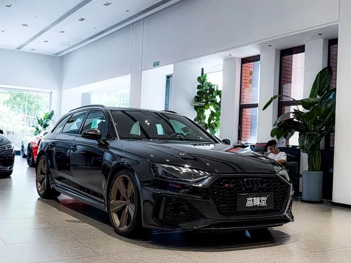 Audi RS 4