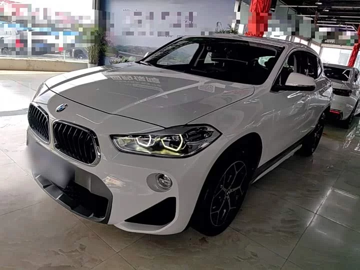 BMW X2