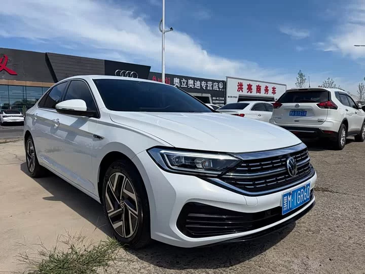 Volkswagen Sagitar