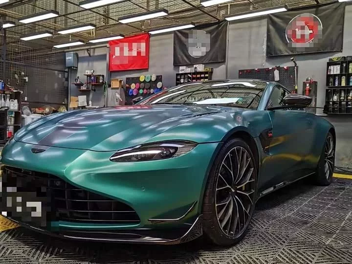 Aston Martin V8 Vantage