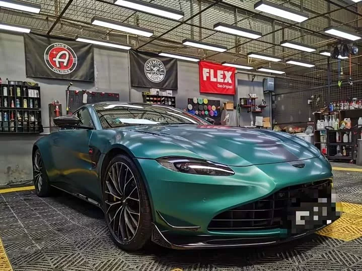Aston Martin V8 Vantage