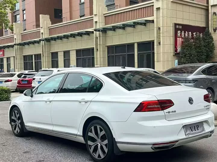 Volkswagen Magotan