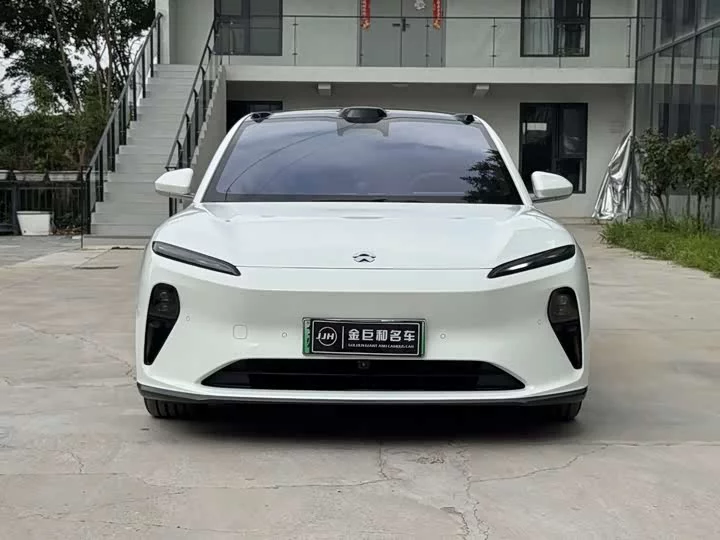 NIO ET5T