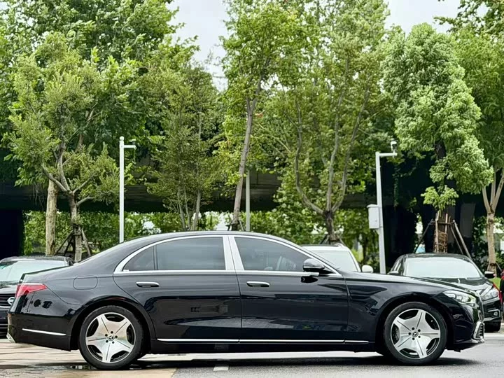 Mercedes-Benz S class