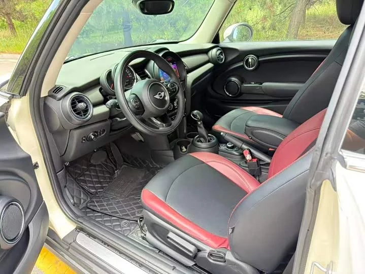MINI 