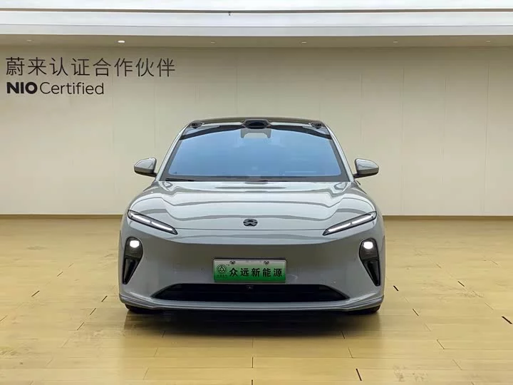 NIO ET5T