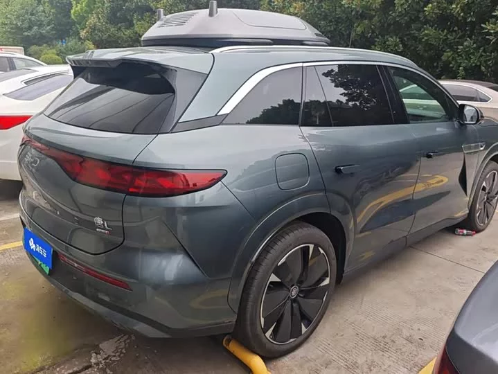 BYD Tang L