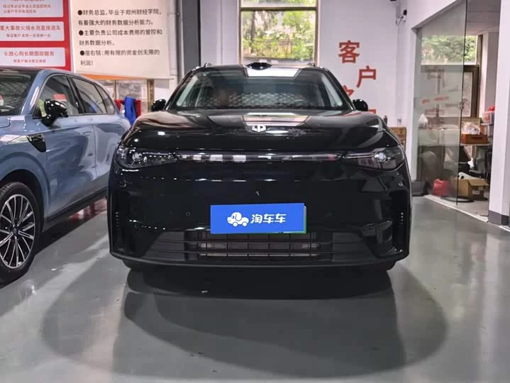 Leapmotor C16