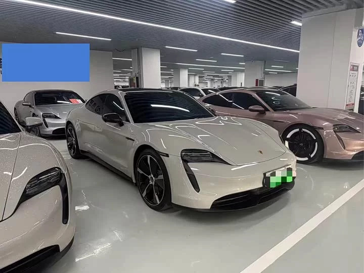 Porsche Taycan