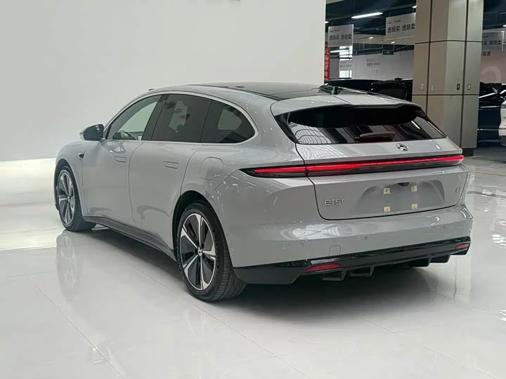 NIO ET5T