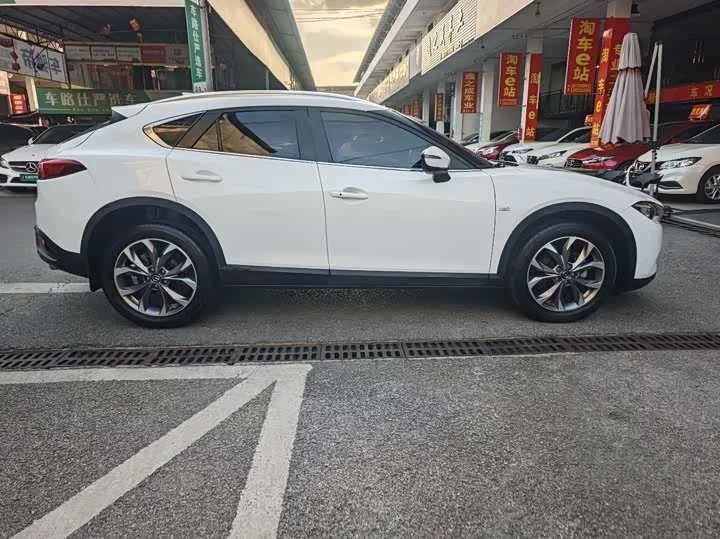 Mazda CX-4