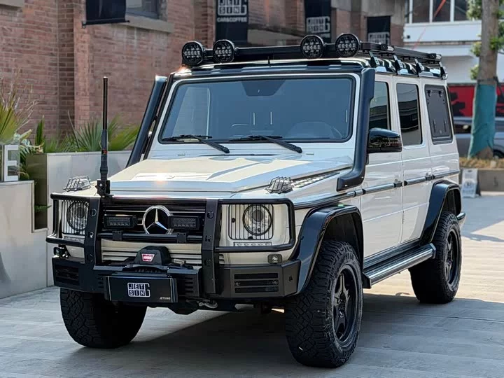 Mercedes-Benz G-rated
