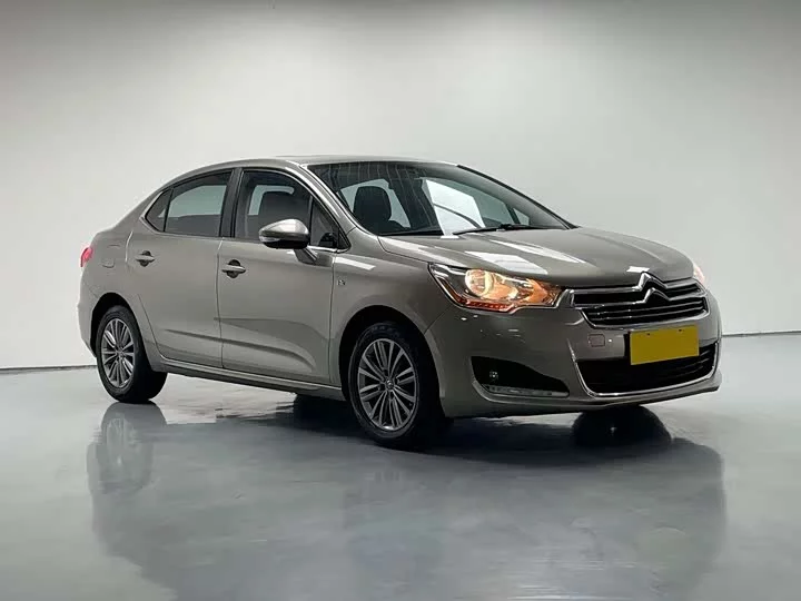 Citroën C4L