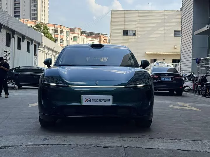 Luxeed R7