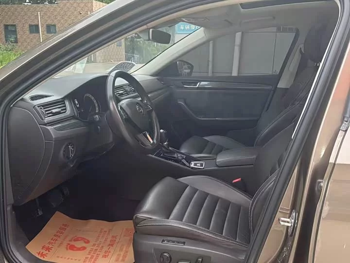 Skoda SuperB