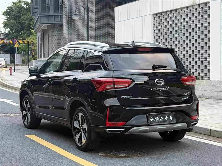 GAC Trumpchi GS4