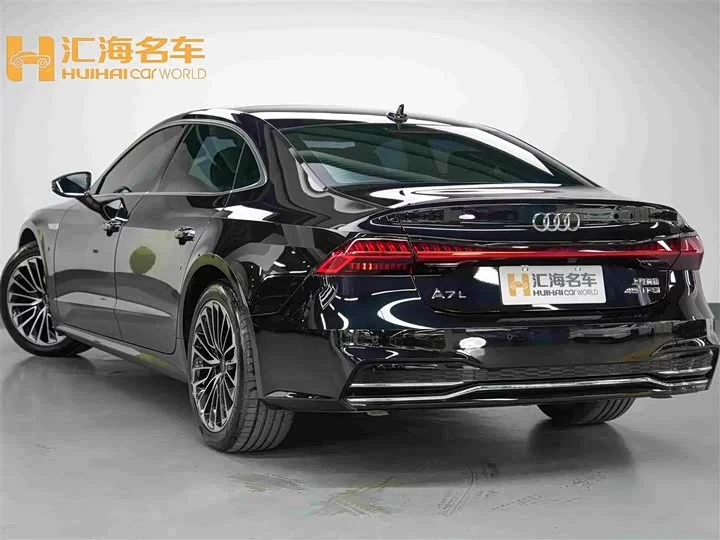 Audi A7L