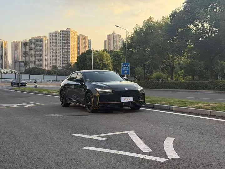 Changan UNI-V