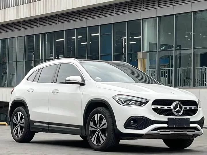 Mercedes-Benz GLA
