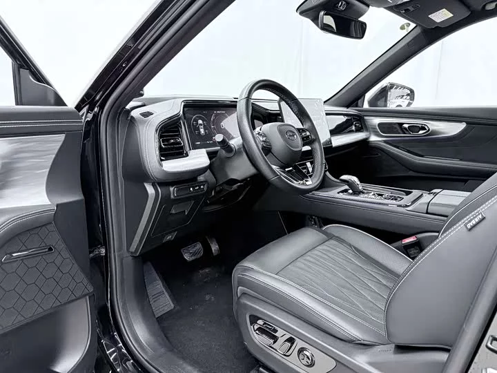 GAC Trumpchi GS8