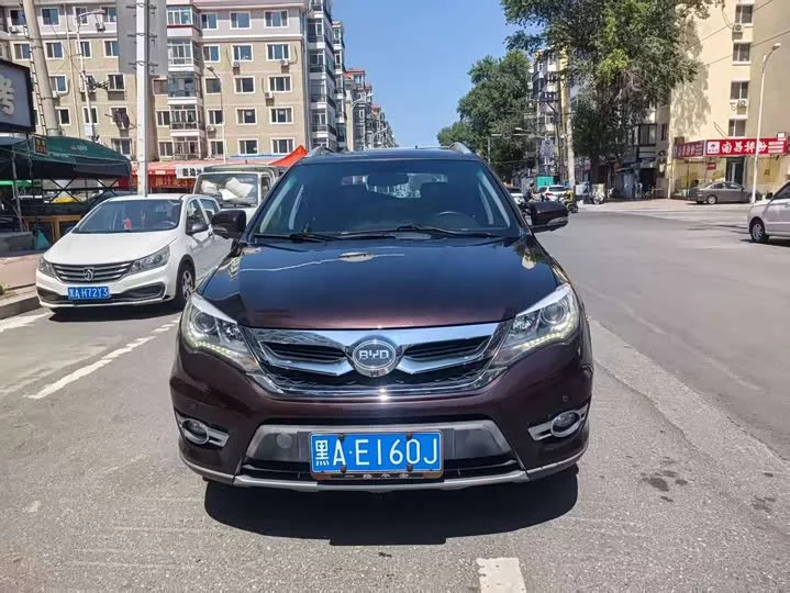BYD S7