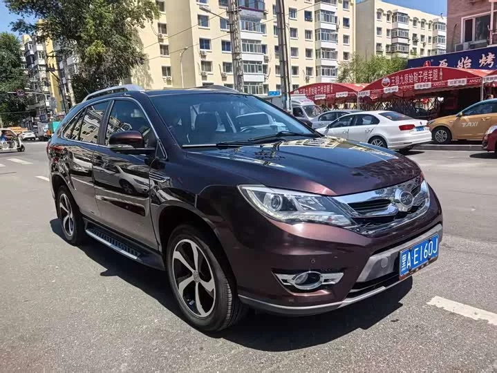 BYD S7