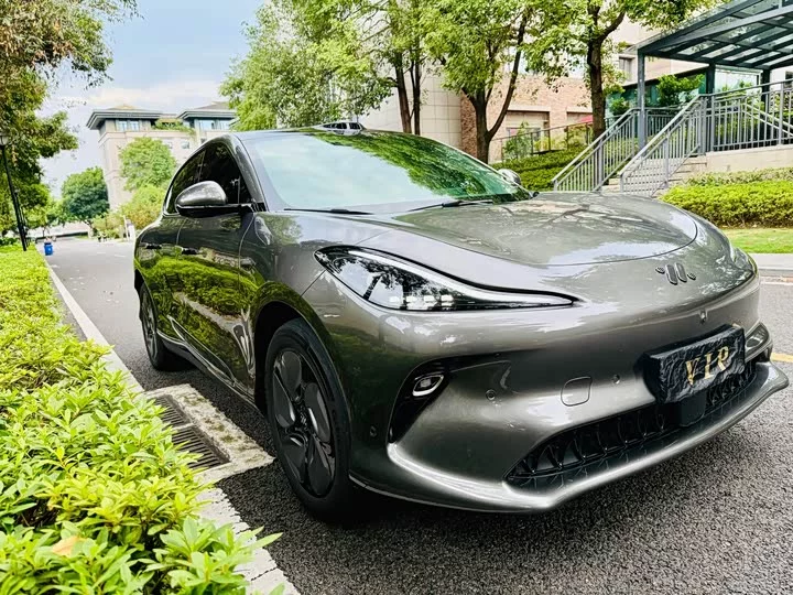 Zhiji LS6