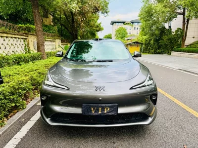 IM Motors Zhiji LS6