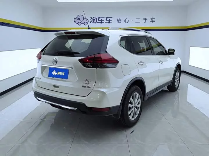 Nissan Qijun