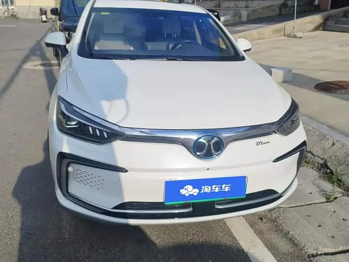 BAIC Beijing EU5