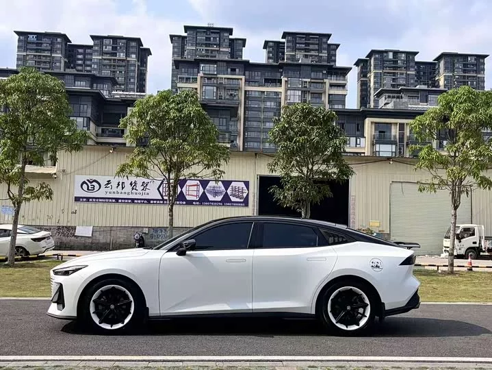 Changan UNI-V