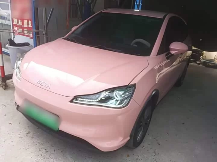 NETA Nezha V
