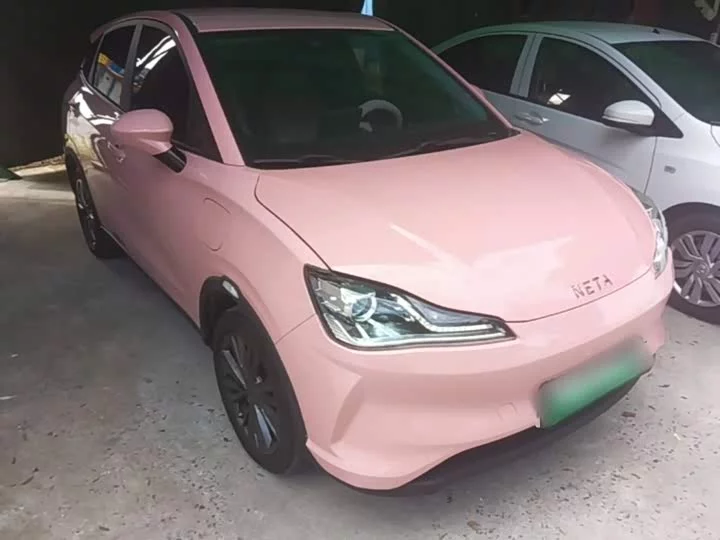 NETA Nezha V
