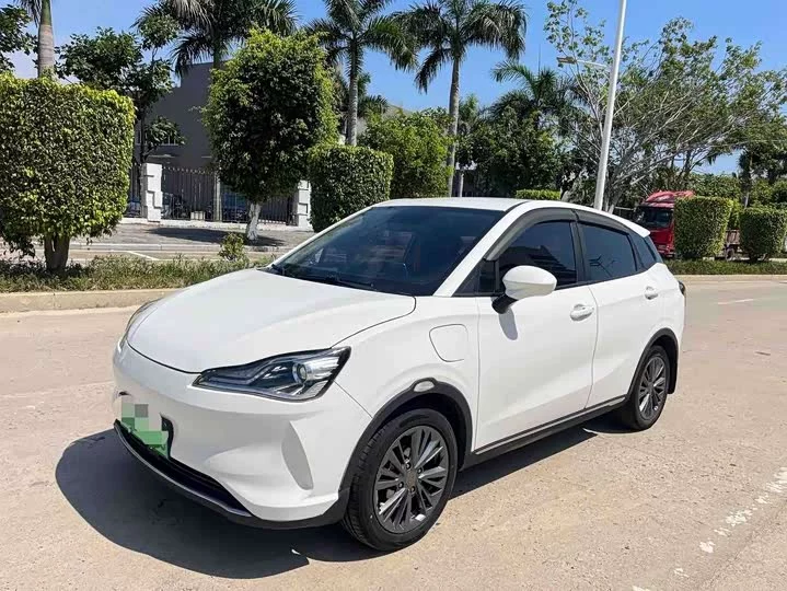 NETA Nezha V