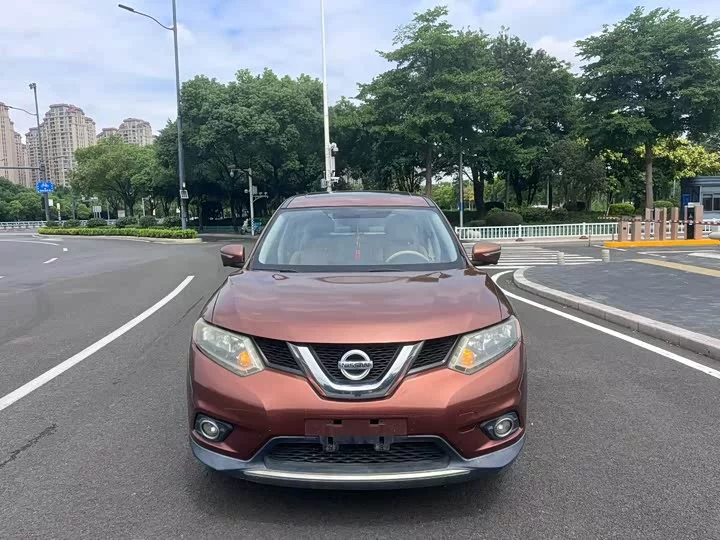 Nissan Qijun