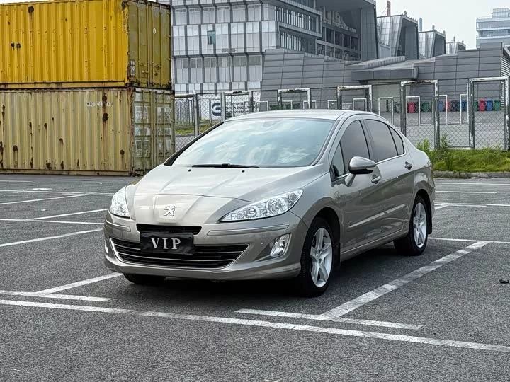 Peugeot 408
