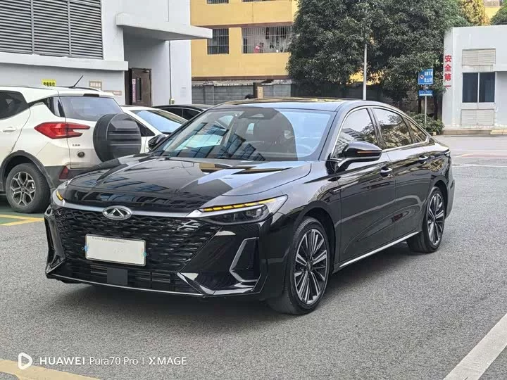 Chery Arrizo 8