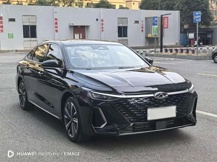 Chery Arrizo 8