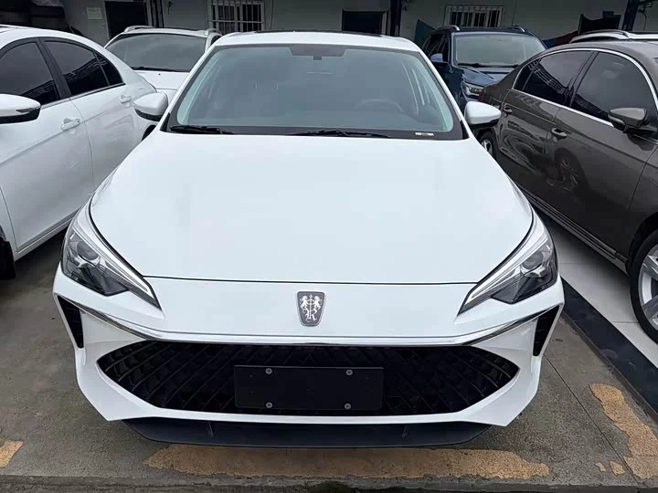 Roewe i5