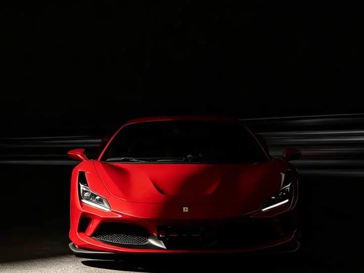ferrari F8
