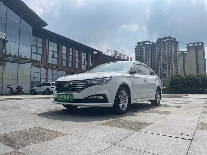 FAW B30EV